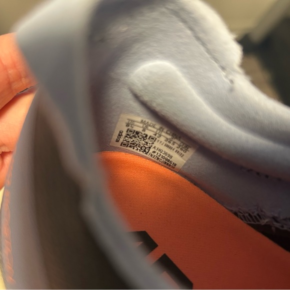 Adidas Boston 11 shoes - Picture 6 of 6